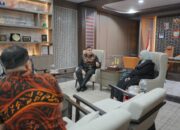 Wali Kota Makassar, Munafri Arifuddin, saat memimpin rapat koordinasi bersama PT Sarana Utama Synergy (PT SUS) selaku pengelola proyek PSEL, Kamis (29/1/2026).