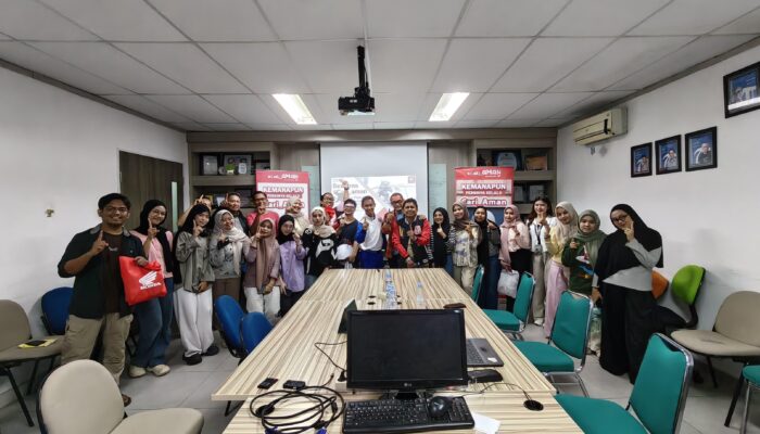 Asmo Sulsel Kembali Gelar Edukasi Safety Riding untuk Karyawan Tribun Timur