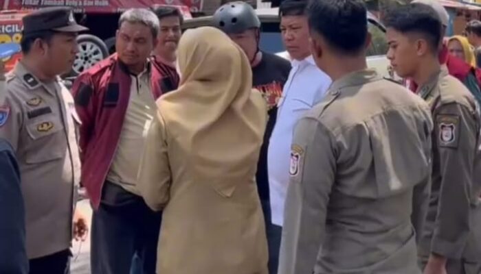 Penertiban PKL Tetap Berjalan Sesuai Prosedur,Giliran PKL SMK4 