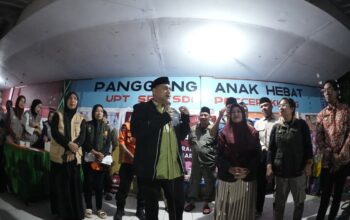 Wali Kota Makassar Tinjau Pengungsian Banjir Tengah Malam, Pastikan Kebutuhan Warga Terpenuhi