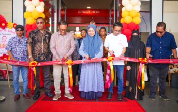 Grand Opening Alhajj Fried Chicken, Siap Jadi Ikon Kuliner Cepat Saji Makassar