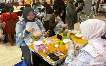 Asmo Sulsel Kolaborasi dengan Artsy Class Makassar, Gelar Baking Class dan Ajak Masyarakat Ekspresikan Hobi dan Kreativitas