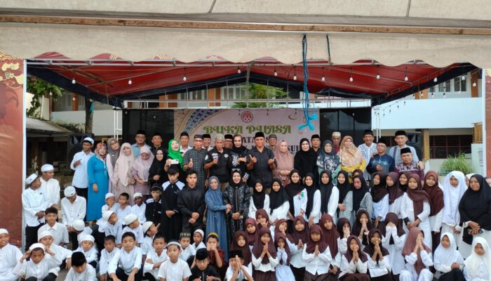 Alumni Smandel 86 Gelar Bukber dan Santuni Anak Panti di Bulan Ramadan