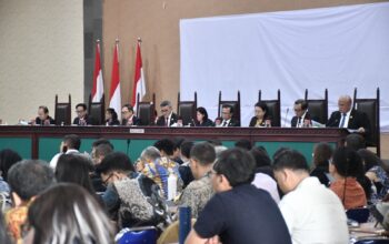 KPPU Sanksi 97 Pinjol dalam Kasus Kartel Bunga, Denda Rp755 Miliar