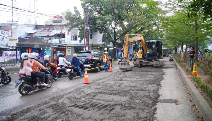 Perbaikan Jalan Aroepala Dimulai, Pemprov Sulsel: Lalu Lintas Diatur Buka-Tutup