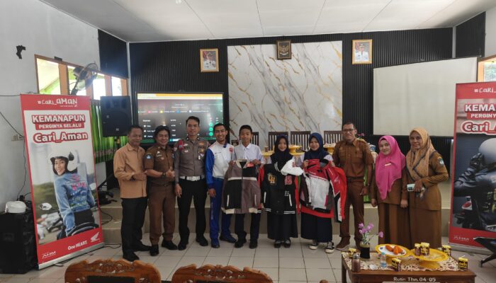 Asmo Sulsel Edukasi 40 Siswa SMPN 3 Sungguminasa Gowa, Tanamkan Kesadaran Safety Riding Sejak Dini