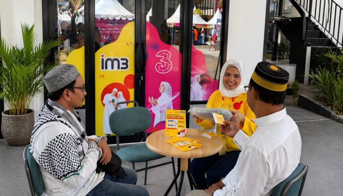 Indosat Permudah Persiapan Haji Lewat Layanan Terpadu di Asrama Haji Makassar
