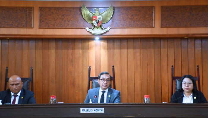 KPPU Tegakkan Aturan Akuisisi dengan Denda Rp2 Miliar untuk NTT Docomo