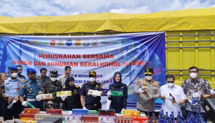 Pemusnahan Barang Ilegal, Bea Cukai Sulbagsel Tegaskan Komitmen Pengawasan