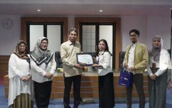 Unhas Raih Penghargaan KPP Madya Makassar atas Kontribusi Pembayaran Pajak