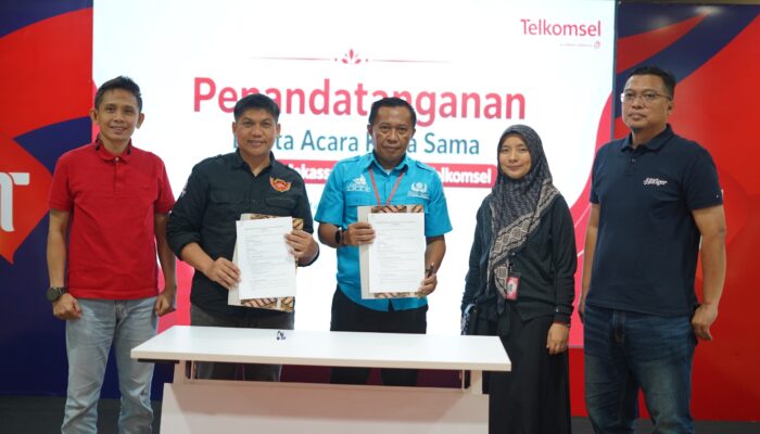 Telkomsel dan SMAN 8 Makassar Bersinergi Cetak Prestasi Futsal Nasional