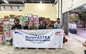 Respons Cepat, Astra Makassar Salurkan 400 Dus Indomie ke NTT