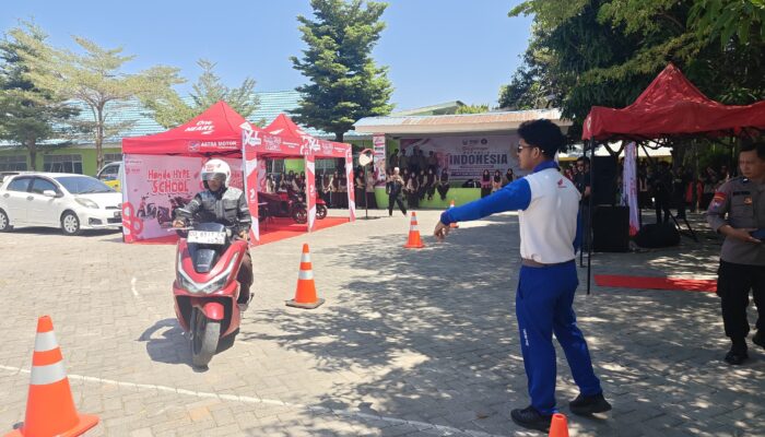 Honda Hype School Mulai Roadshow dari SMKN 3 Takalar