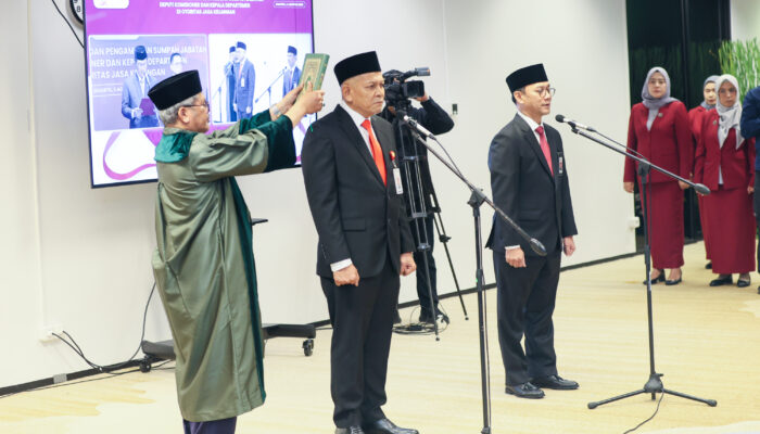 OJK Lantik Pejabat Baru untuk Perkuat Kinerja Organisasi