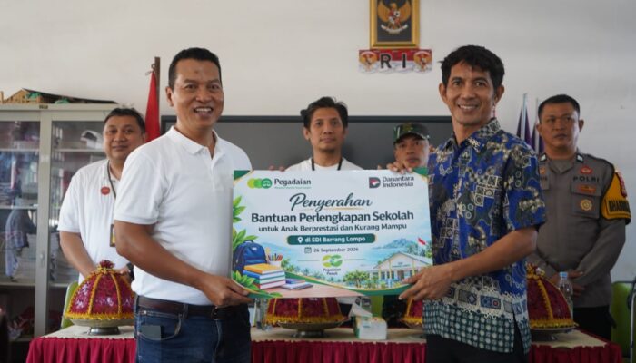Pegadaian Dukung Pendidikan Anak Berprestasi di Pulau Barrang Lompo