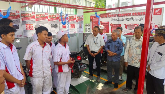 Astra Motor School Hadir di SMK Muhammadiyah 4 Tallo, Siswa Bisa Praktik Servis Honda