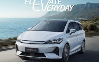 BYD M6 EV Jadi Andalan Haka Karebosi Perkenalkan Mobil Listrik di GIIAS Makassar